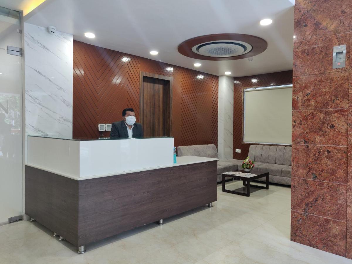 Hotel Sarvin Lucknow Bagian luar foto